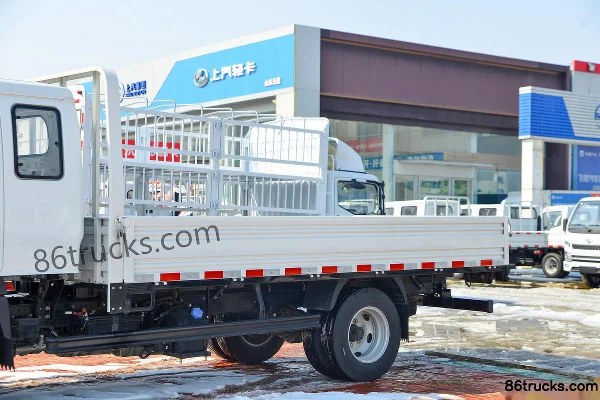 Yuejin Fuxing S100V 116 hp 4X2(6 wheels) 3.77m Semi-row Flatbed Mini Truck Body (1) | 86Trucks
