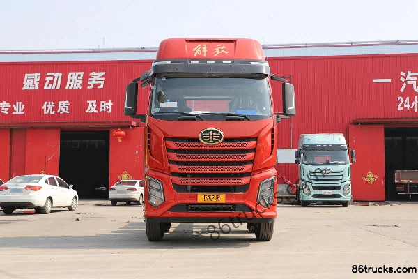 FAW Jiefang J6G Leading Edition 320 hp 6X2(8 wheels) 8.7m Flatbed Cargo Truck (Flat Top) Exterior (2) | 86Trucks