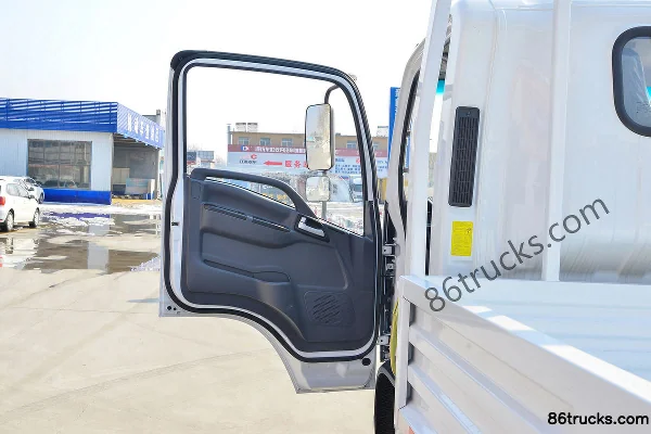 Lanqing camion léger Long N 140 ch 4X2(6 roues) camion léger à ridelles cabine simple 4,18 m (frein à air) (1) | 86Trucks