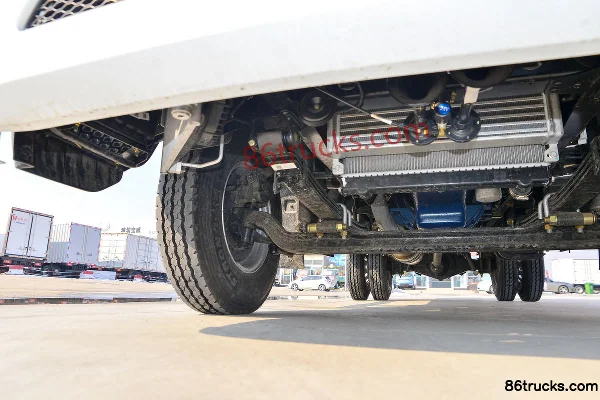 Lanqing camion léger Long N 140 ch 4X2(6 roues) camion léger à ridelles cabine simple 4,18 m (frein à air) Châssis (2) | 86Trucks