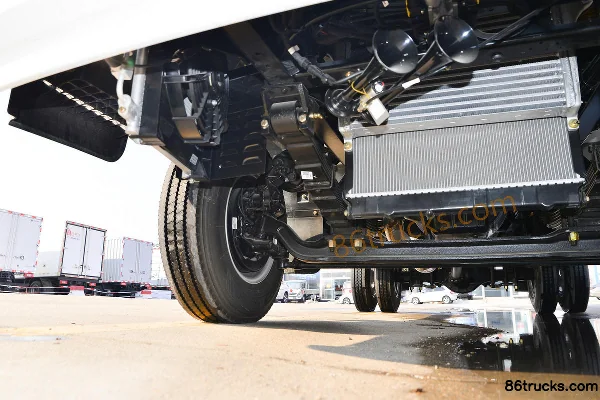 SHACMAN Commercial Vehicle Delong G1 170hp 4X2(6 wheels) 4.06m Refrigerated Truck Chassis (2) | 86Trucks