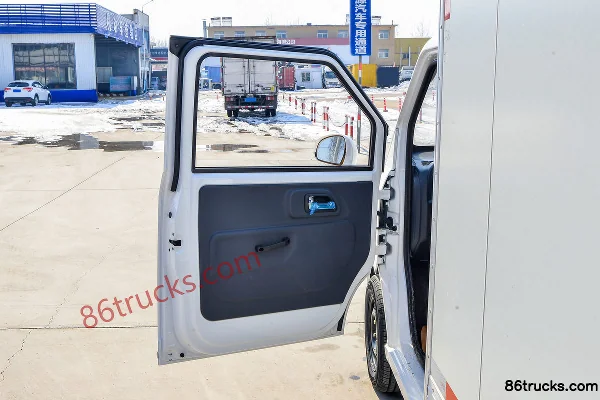 Chengshi X2 1,7 T 2,3 m camion micro fourgon cabine simple électrique pur 20,72 kWh 4X2(6 roues) Intérieur (1) | 86Trucks