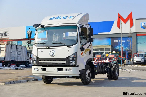 SHACMAN Commercial Vehicle Delong G1 160 hp 4X2(6 wheels) 4.2m single-row van light truck Exterior (3) | 86Trucks