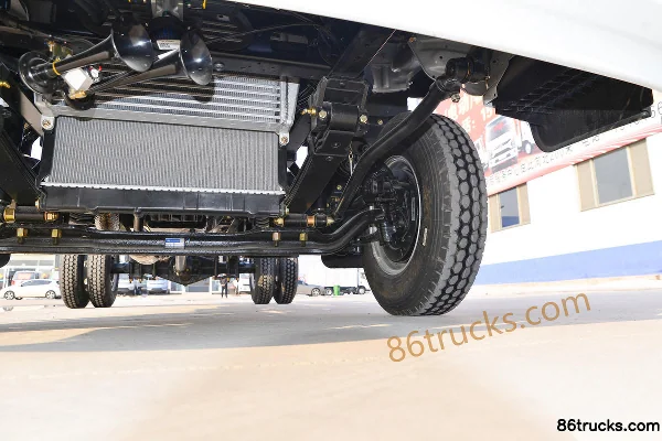 SHACMAN Commercial Vehicle Delong G1 160 hp 4X2(6 wheels) 4.2m single-row van light truck Chassis (3) | 86Trucks