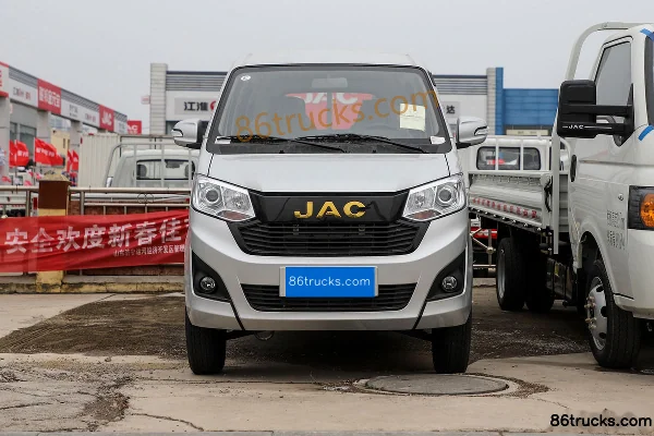 JAC micro truck Domi 1.3L 91ch 4X2(6 roues) gasoline 2.2m double row flatbed small truck Extérieur (2) | 86Trucks