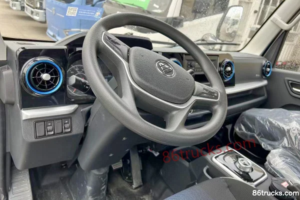 Auman Zhilan EX 4.5T 3.815m single-row electric cage-type light truck 63.75kWh 4X2(6 roues) Cabine (1) | 86Trucks