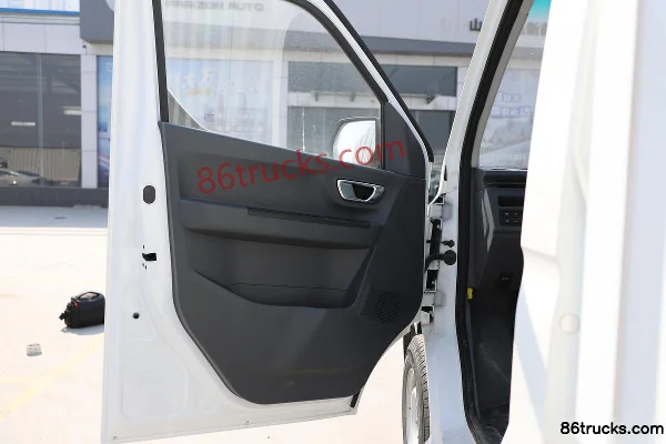 FARIZON Xingxiang F1E 2023 model 3.0T 3.05m single-row pure electric box van micro truck 41.86kWh 4X2(6 wheels) Interior (2) | 86Trucks