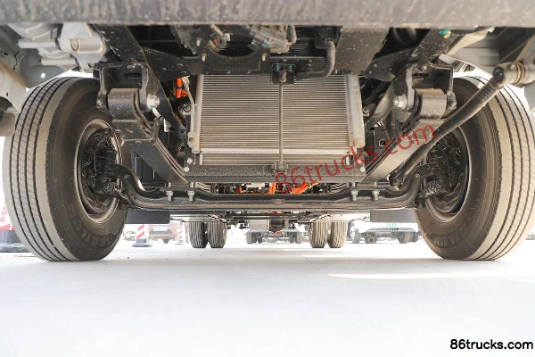 FARIZON Xingzhi H8E Zhiyun Edition 4.5T 4.15m Single Row Pure Electric Flatbed Light Truck 89.12kWh 4X2(6 wheels) Chassis (1) | 86Trucks