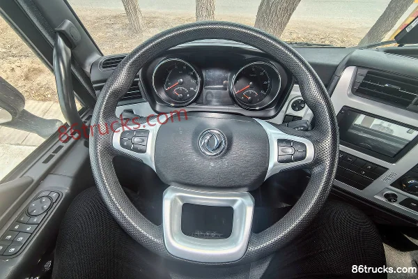 Dongfeng Commercial Vehicle Tianlong KL Heavy Truck 460 hp 6X4(10 wheels) LNG Dangerous Goods Tractor Truck Cab (3) | 86Trucks