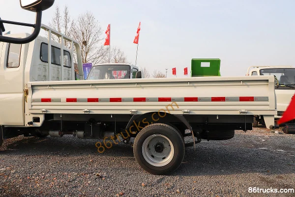 Foton Xiangling M Pro 1.6L 122 ch 4X2(6 roues) essence camion plateau micro 3,7 m cabine avancée Carrosserie (1) | 86Trucks