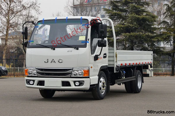 JAC H3 2.3L Diesel 143hp 4X2(6 wheels) WLY 5-Speed 3.47m Crew Cab Wing Van Light Truck Exterior (3) | 86Trucks