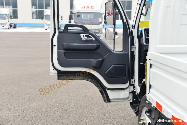 JAC H3 2.3L Diesel 143hp 4X2(6 wheels) WLY 5-Speed 3.47m Crew Cab Wing Van Light Truck (2) | 86Trucks