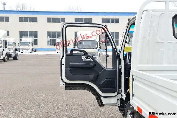 JAC H3 2.3L Diesel 143hp 4X2(6 wheels) WLY 5-Speed 3.47m Crew Cab Wing Van Light Truck (1) | 86Trucks