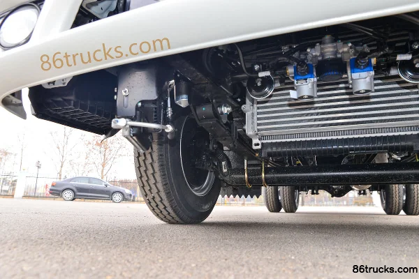 JAC H3 2.3L Diesel 143hp 4X2(6 wheels) WLY 5-Speed 3.47m Crew Cab Wing Van Light Truck Chassis (2) | 86Trucks
