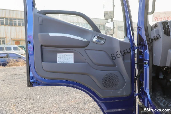 Foton Dajin ES5 200 hp 4X2(6 wheels) 5.2m dump truck Cab (2) | 86Trucks