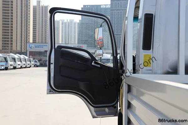 Lanqing Light Truck Long N 140 hp 4X2(6 wheels) 4.18m Single Row Flatbed Light Truck (Medium Body) Cab (1) | 86Trucks