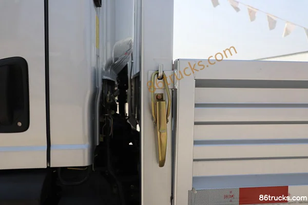 Lanqing Light Truck Long N 140 hp 4X2(6 wheels) 4.18m Single Row Flatbed Light Truck (Medium Body) (2) | 86Trucks