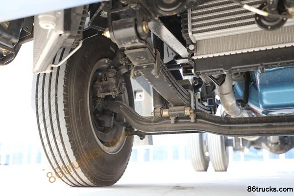 Lanqing Light Truck H Series 170 hp 4X2(6 wheels) 4.18m Single Row Stake Truck (Fast Gear 8-speed) Chassis (2) | 86Trucks