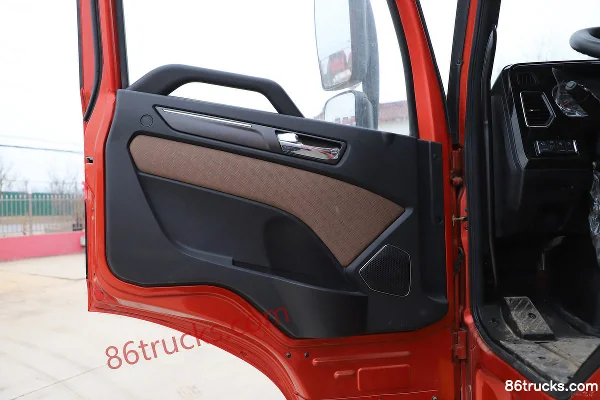 FAW Jiefang Qingdao Han VH Cold Region Edition 460 hp 6X4(10 wheels) CNG tractor truck Cab (2) | 86Trucks