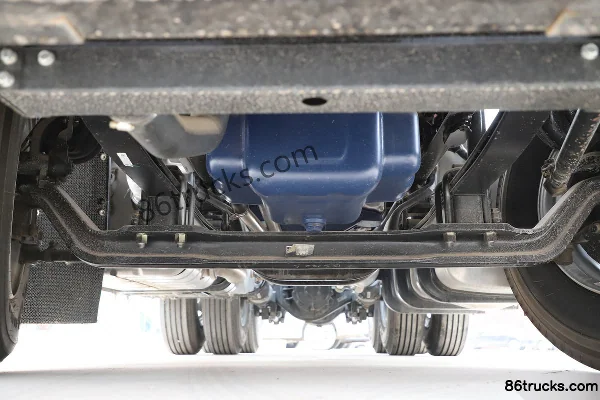 FAW Jiefang Qingdao Han VH Cold Region Edition 460 hp 6X4(10 wheels) CNG tractor truck Chassis (1) | 86Trucks