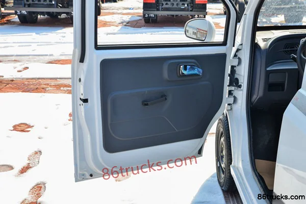 Chengshi 01 Fortune Edition 1.5T 3.49 m single-row pure electric enclosed van 20.72 kWh Cab (2) | 86Trucks