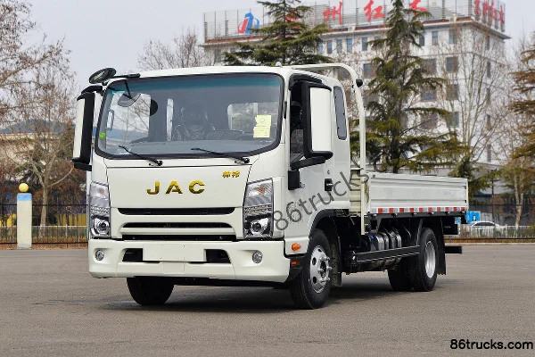 JAC Shuailing Q6 130hp 4X2(6 wheels) 3.85m crew cab flatbed light truck Exterior (3) | 86Trucks