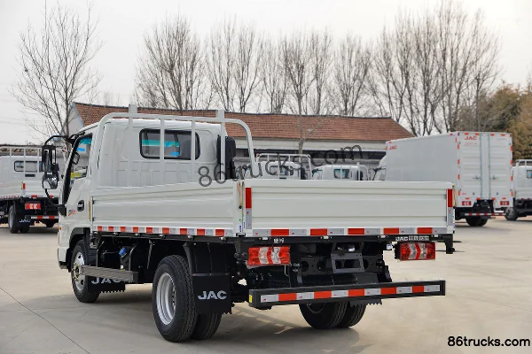 JAC Chuangfu Star H3 140 hp 4X2(6 wheels) 3.47m Semi-row Flatbed Light Truck Body (3) | 86Trucks