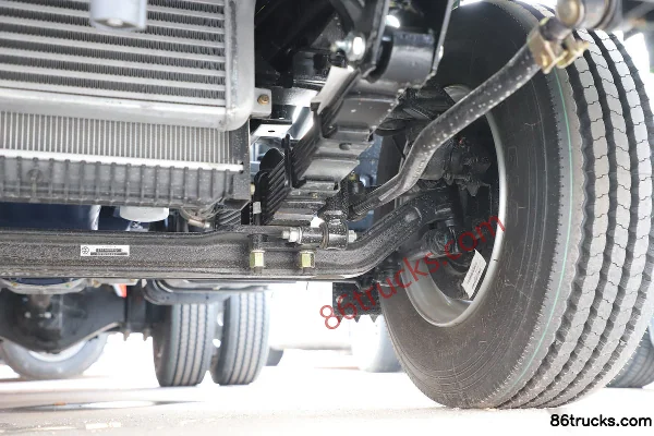 Yuejin Qilin X3 140 hp 4X2(6 wheels) 3.6m Single Row Dump Truck Chassis (3) | 86Trucks