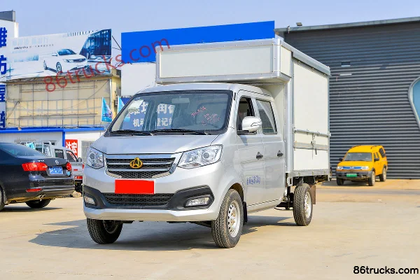 Changan Kuayue Xinbao T3 version standard 1.5L essence 112 ch 4X2(6 roues) 2,37 m cabine double à ailes ouvrantes micro camion (roue arrière
