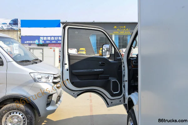 Changan Kuayue D5 Édition Confort 1.6L 122 ch 4X2(6 roues) Camion fourgon micro 3,385 m à cabine simple (China VI) (1) | 86Trucks