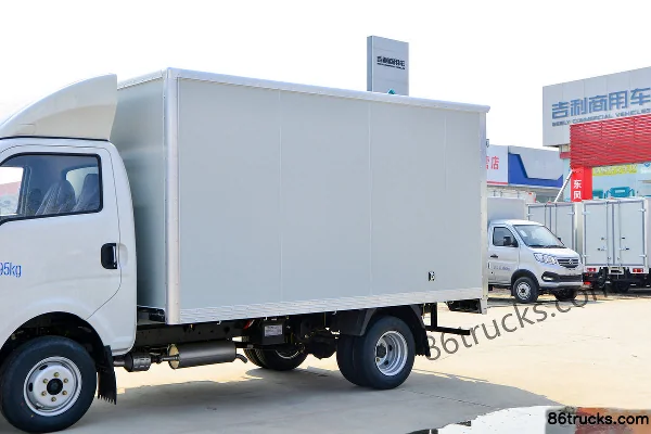 Changan Kuayue D5 Édition Confort 1.6L 122 ch 4X2(6 roues) Camion fourgon micro 3,385 m à cabine simple (China VI) Carrosserie (1) | 86Truck