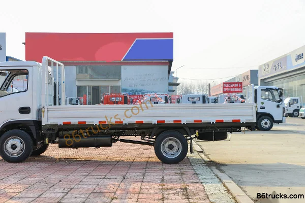 Yuejin Fuxing S100Q 2L 150hp 4X2(6 wheels) Gasoline 4.2m single-row flatbed mini truck Body (2) | 86Trucks
