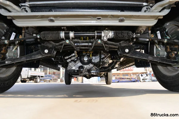 Foton Xiangling V 1.5L 115hp 4X2(6 wheels) Gasoline 2.53m Double Row Flatbed Mini Truck (China VI) Chassis (1) | 86Trucks