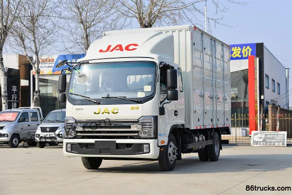 JAC Shuailing S7 136 hp 4X2(6 wheels) 3.79m semi-row van light truck (China VI) Exterior (3) | 86Trucks