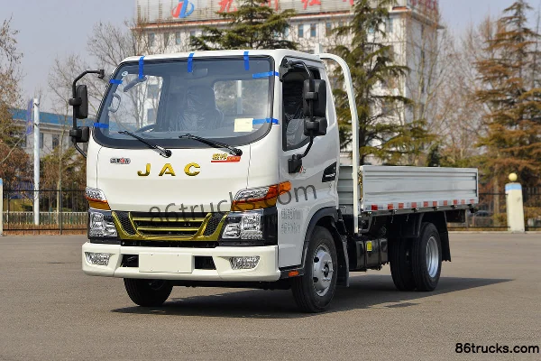 JAC Junling Golden Ingot 1.8L 130 hp 4X2(6 wheels) gasoline 3.7m single row flatbed light truck Exterior (3) | 86Trucks