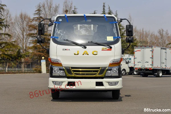 JAC Junling Golden Ingot 1.8L 130 hp 4X2(6 wheels) gasoline 3.7m single row flatbed light truck Exterior (2) | 86Trucks