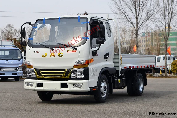 JAC Junling V3 Jinyuanbao 1.8L 130 hp 4X2(6 wheels) Gasoline 3.62m Semi-row Flatbed Light Truck Exterior (3) | 86Trucks