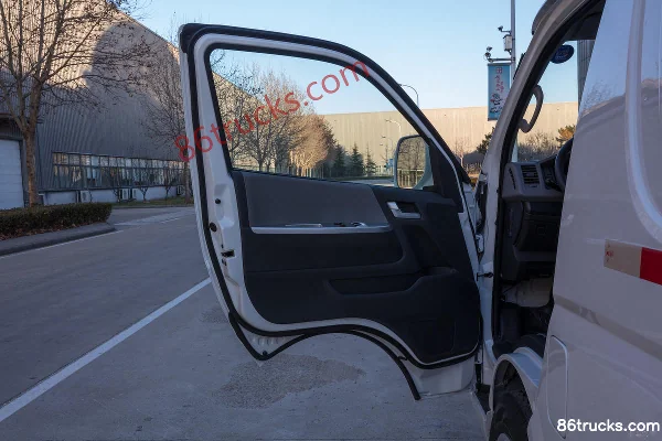 Tuyano Fengjing G7 2024 Commercial Edition 2-seat 5.34m electric long wheelbase flat roof panel van 50.23kWh Cab (1) | 86Trucks