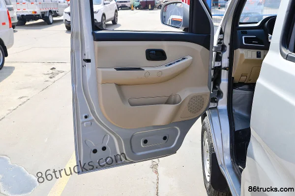 Changan Kuayue Wang X1 Luxury Edition 1.6L 122 hp 4X2(6 wheels) Gasoline 2.2m double-row flatbed mini truck (China VI) (single rear wheel) C