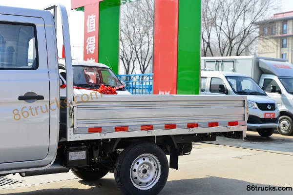 Changan Kuayue Wang X1 Luxury Edition 1.6L 122 hp 4X2(6 wheels) Gasoline 2.2m double-row flatbed mini truck (China VI) (single rear wheel) B