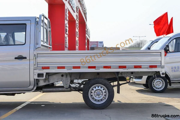 Changan Kuayue Xinbao T3 PLUS Version Flagship 1,6L essence 122ch 4X2(6 roues) 2,52m camion plateau double cabine micro (Yuan Huaihai Power)