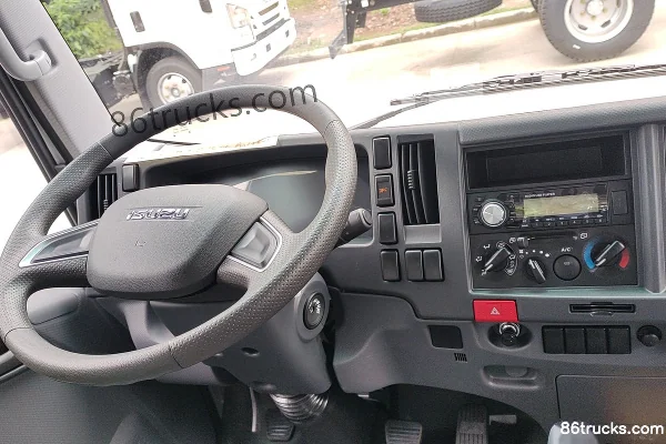 Qingling Lingka 2024 150 hp 4X2(6 wheels) 4.13m Single Row Flatbed Light Truck Cab (3) | 86Trucks