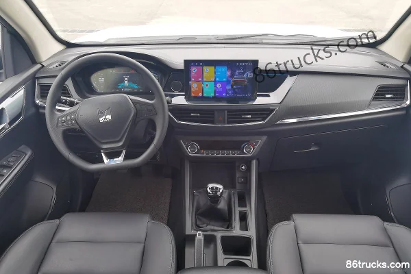 Qingling Isuzu Daka TAGA H 2025 Super Luxury Edition 2.0T Gasoline 184 hp 4WD Automatic Dump Double Row Pickup Cab (1) | 86Trucks