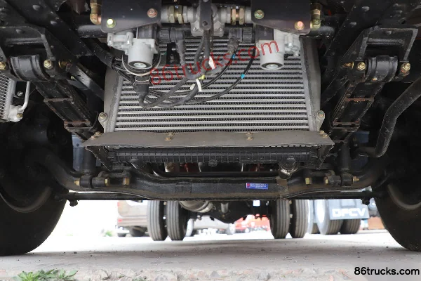 Dongfeng Duolika D6-S 115 hp 4X2(6 wheels) 3.8m Single Row Flatbed Light Truck (China VI) Chassis (1) | 86Trucks
