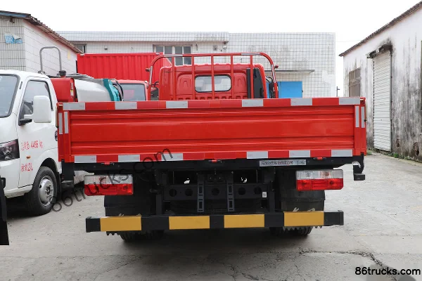 Dongfeng Duolika D6-S 115 hp 4X2(6 wheels) 3.8m Single Row Flatbed Light Truck (China VI) Body (2) | 86Trucks