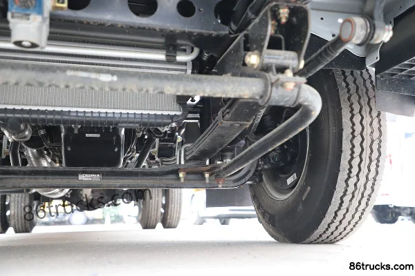 Jiangxi Isuzu Wing Release EC7 Standard Edition 116hp 4X2(6 wheels) 4.2m single-row van light truck (hydraulic brake) Chassis (3) | 86Trucks