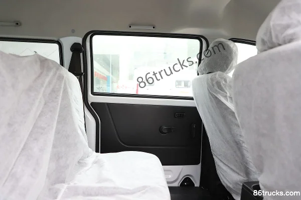 SRM Xinyuan Golden Sea Lion 2024 Work Lion 150hp 2L 2-Seat Panel Van (700kg) Cargo Box (1) | 86Trucks