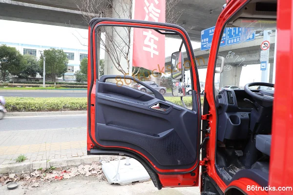 Jiangxi Isuzu Yifang EC7 127 ch 4X2(6 roues) 4,2 m fourgon léger cabine simple (1) | 86Trucks