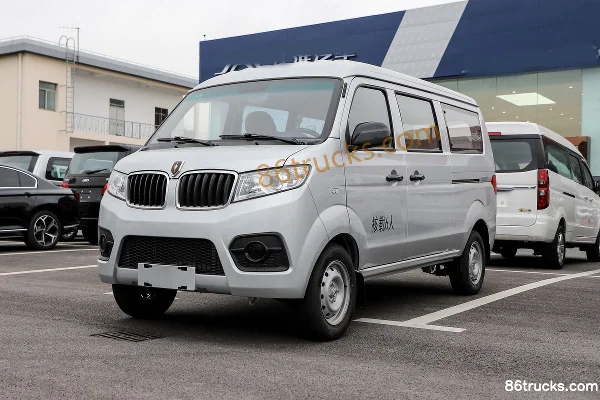 Jinbei Xiaohaishi X30 2024 Champion Edition 110 hp 1.5L Gasoline 5/6/7-Seat Microvan Exterior (3) | 86Trucks
