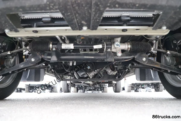 Jinbei Xiaohai Shi X30 110hp 1.5L Gasoline 2-Seat Enclosed Cargo Van Chassis (1) | 86Trucks